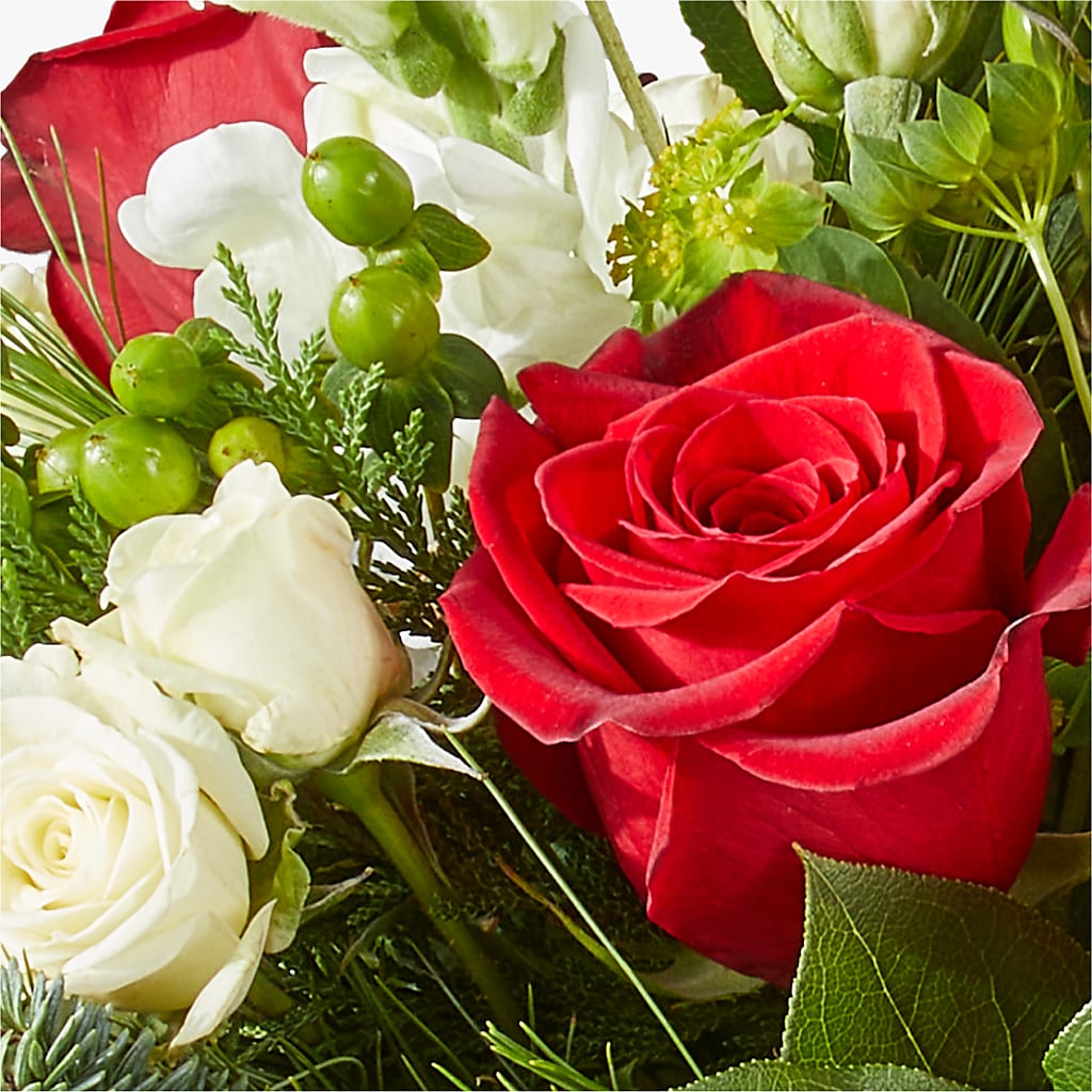 Deck the Halls Bouquet –  Harris Teeter, Matthews NC